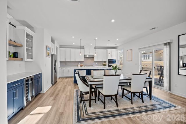 6018 Valehaven Place, Charlotte, NC 28269