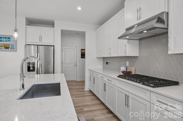 6018 Valehaven Place, Charlotte, NC 28269