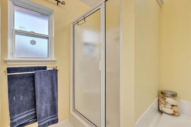 13909 Arapaho Road, Edmond, OK 73013