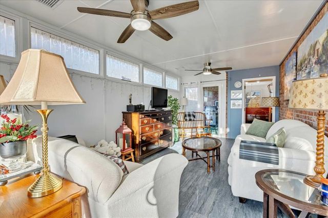 13909 Arapaho Road, Edmond, OK 73013