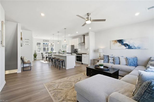 411 Asuza ST, Chesapeake, VA 23323