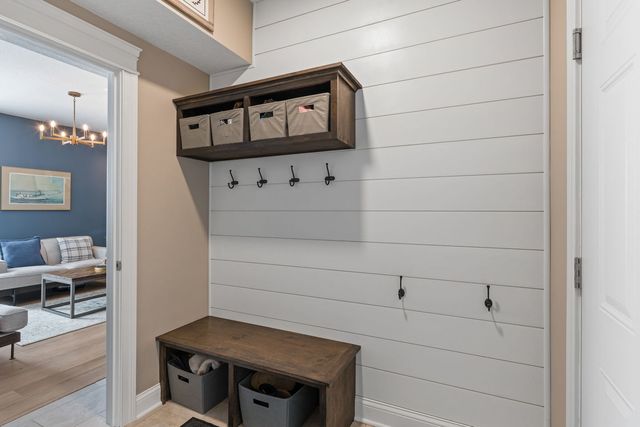 4697 Mason Run, Bettendorf, IA 52722