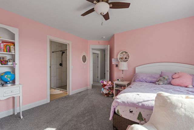 4697 Mason Run, Bettendorf, IA 52722