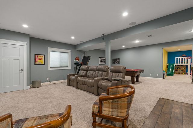 4697 Mason Run, Bettendorf, IA 52722