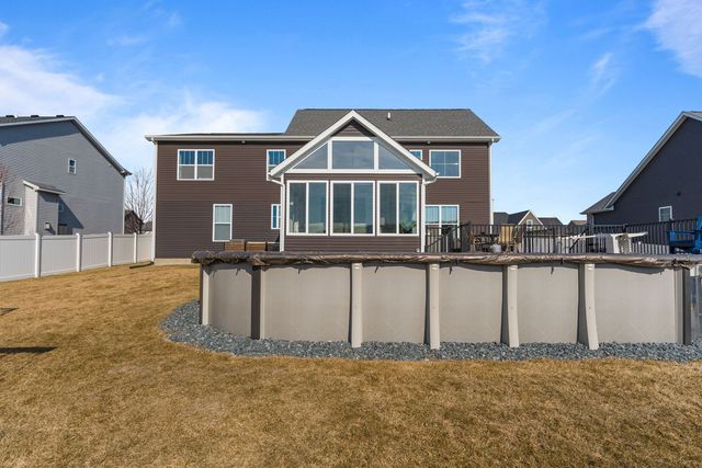 4697 Mason Run, Bettendorf, IA 52722