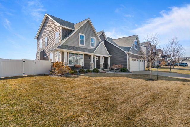 4697 Mason Run, Bettendorf, IA 52722