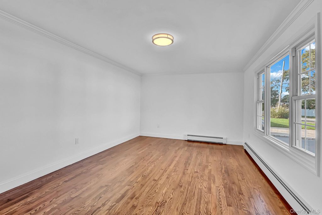 38 Miller Avenue, Amityville, NY 11701 — photo 4