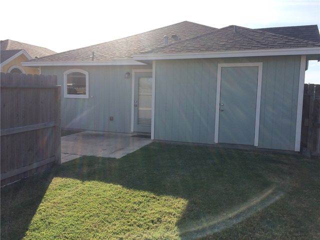 3705 Southlake Park, Corpus Christi, TX 78414