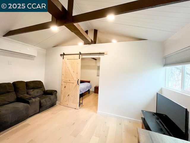 250 W Cypress Rd, Oakley, CA 94561