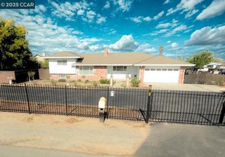 250 W Cypress Rd, Oakley, CA 94561