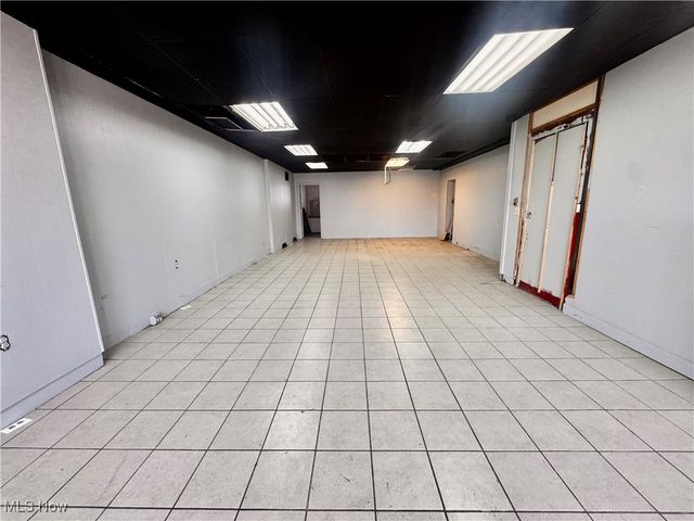 13030 Lorain Avenue 13030, Cleveland, OH 44111