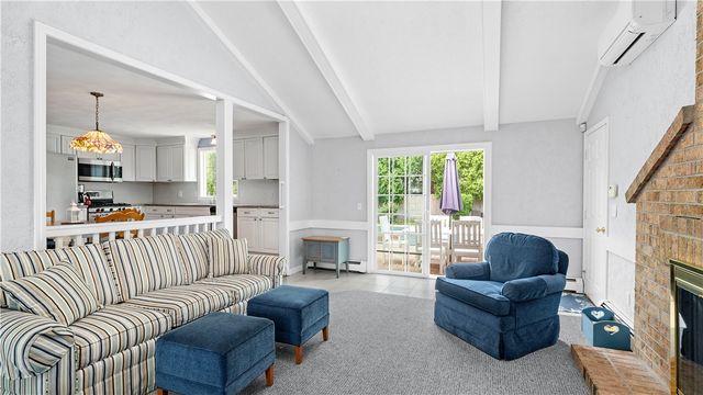 29 Carriage Way, North Providence, RI 02904