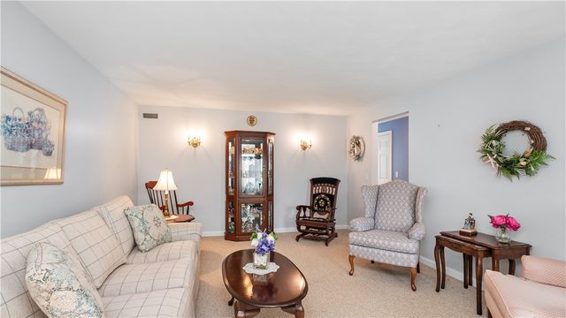 29 Carriage Way, North Providence, RI 02904