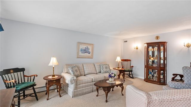 29 Carriage Way, North Providence, RI 02904