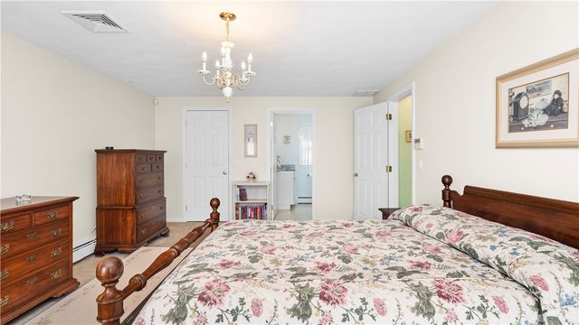 29 Carriage Way, North Providence, RI 02904