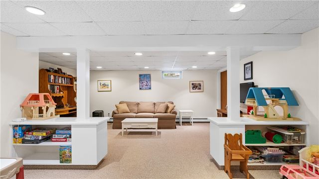 29 Carriage Way, North Providence, RI 02904