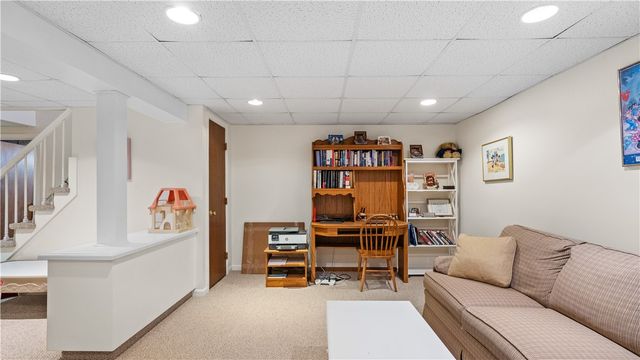 29 Carriage Way, North Providence, RI 02904