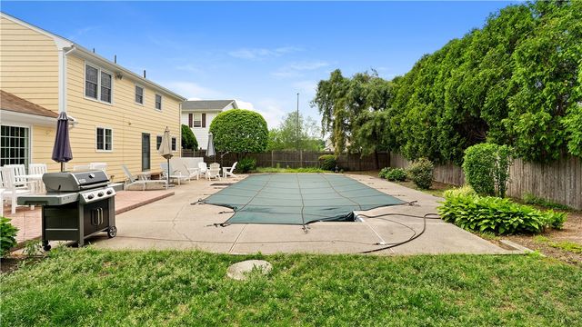 29 Carriage Way, North Providence, RI 02904