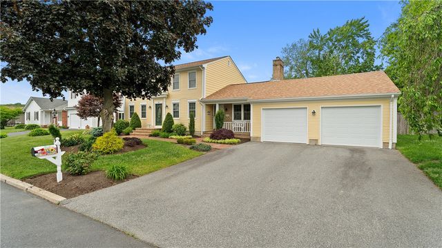 29 Carriage Way, North Providence, RI 02904