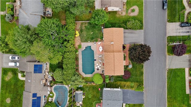 29 Carriage Way, North Providence, RI 02904