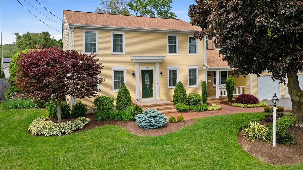 29 Carriage Way, North Providence, RI 02904