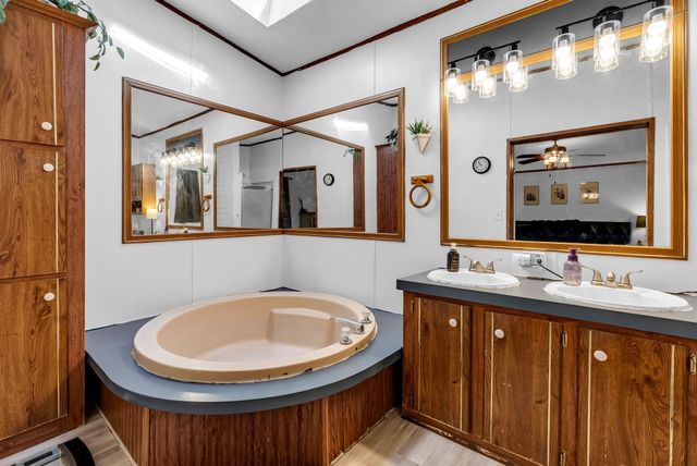 401 SW Pawhuska St, Andover, KS 67002