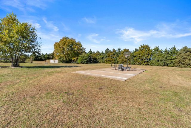 401 SW Pawhuska St, Andover, KS 67002