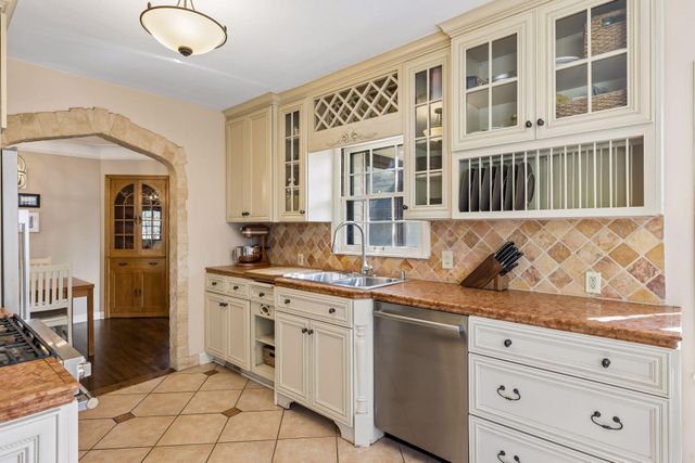 6709 Harriet Avenue, Richfield, MN 55423