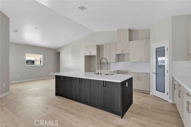 15179 Olive St, Hesperia, CA 92345