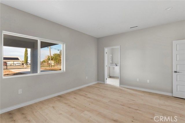 15179 Olive St, Hesperia, CA 92345