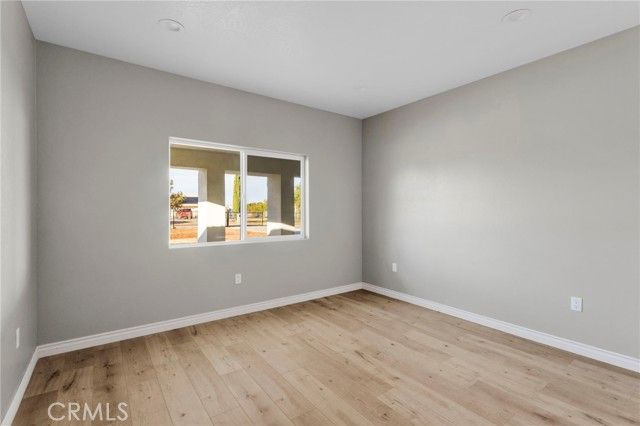 15179 Olive St, Hesperia, CA 92345