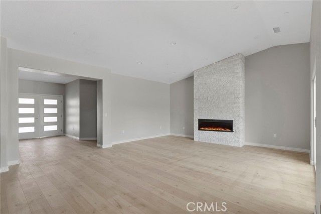 15179 Olive St, Hesperia, CA 92345