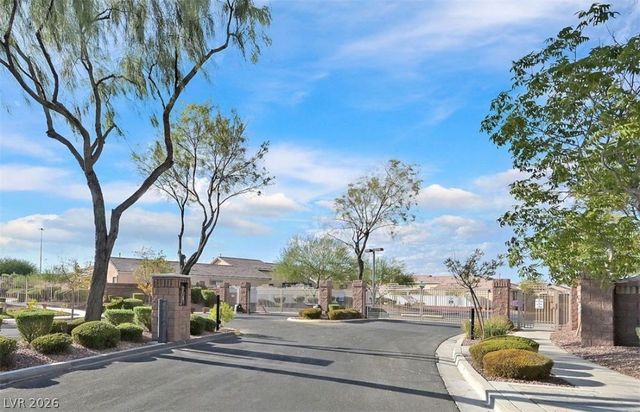 8618 Lakota Street, Las Vegas, NV 89123