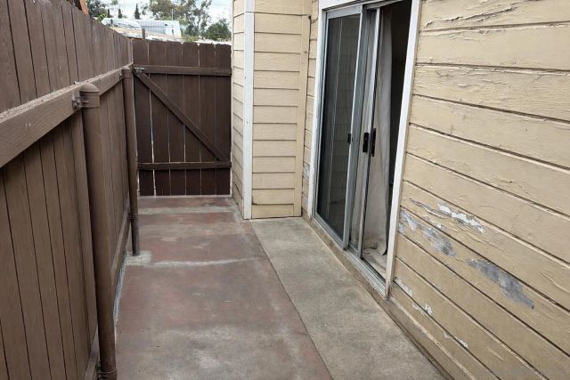 627 W 6th Ave, Escondido, CA 92025