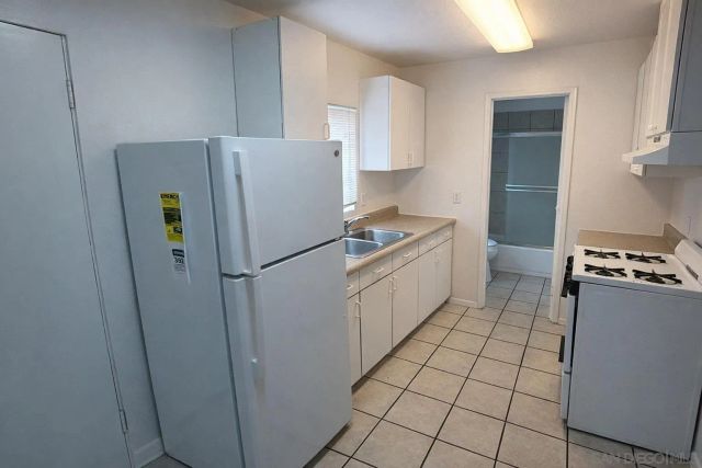 627 W 6th Ave, Escondido, CA 92025