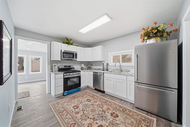 3227 Matthews Street, Jackson, MI 49203