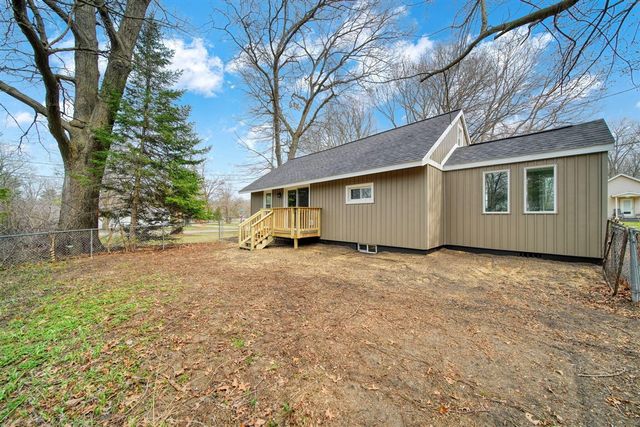 3227 Matthews Street, Jackson, MI 49203