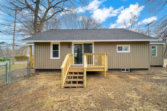 3227 Matthews Street, Jackson, MI 49203