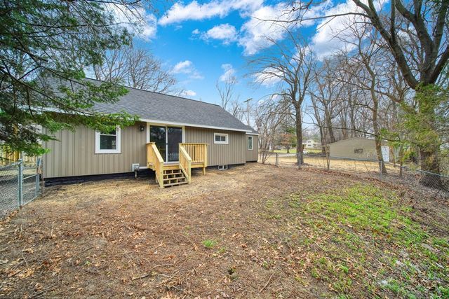 3227 Matthews Street, Jackson, MI 49203