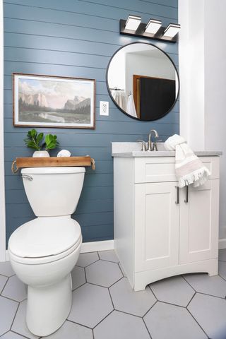 1215 12th Street N, Moorhead, MN 56560