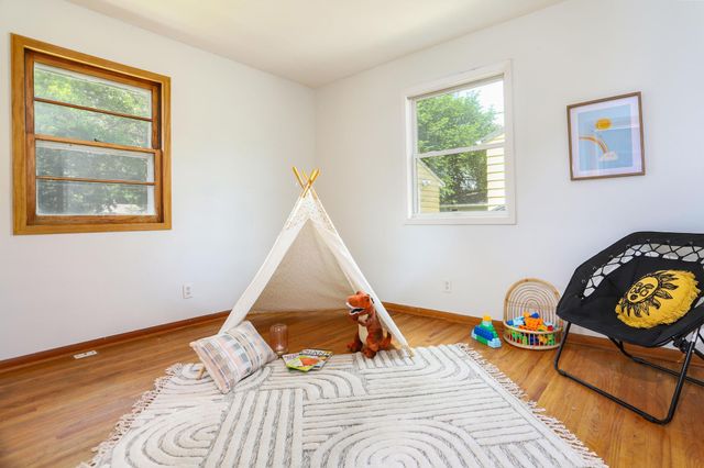 1215 12th Street N, Moorhead, MN 56560