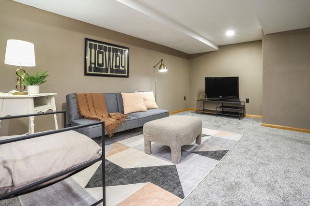 1215 12th Street N, Moorhead, MN 56560