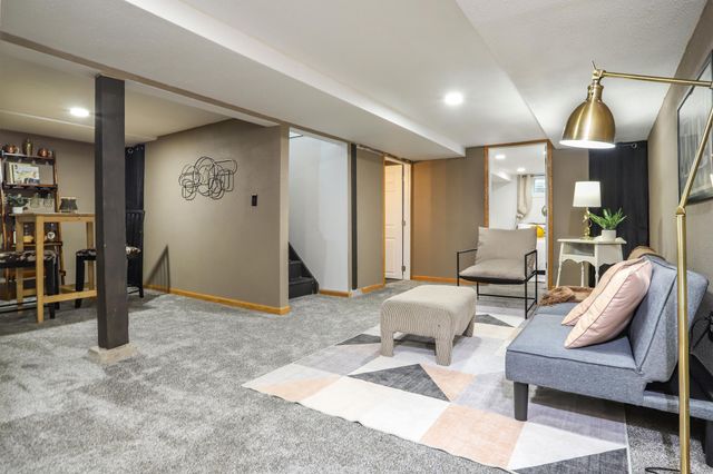 1215 12th Street N, Moorhead, MN 56560