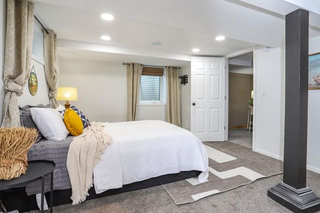 1215 12th Street N, Moorhead, MN 56560