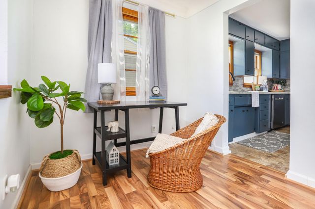 1215 12th Street N, Moorhead, MN 56560