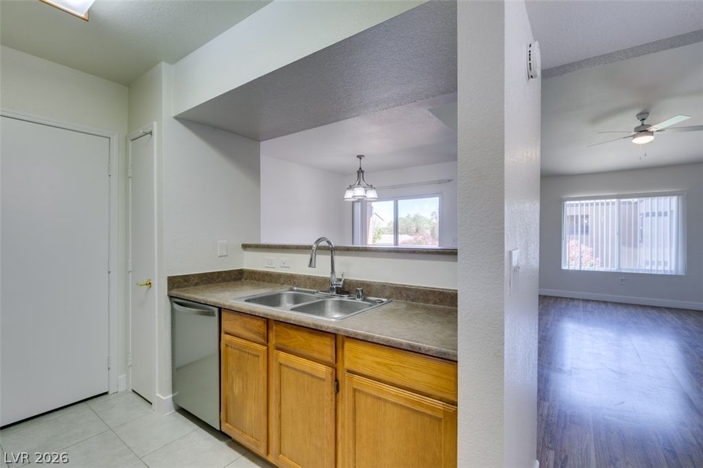 6650 West Warm Springs Road 2118, Las Vegas, NV 89118