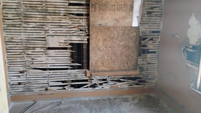 350 Buchanan Street, Gary, IN 46402