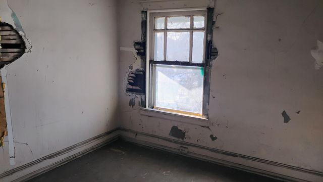 350 Buchanan Street, Gary, IN 46402