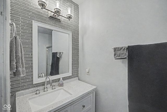 7244 Bradford Woods Way, Indianapolis, IN 46268