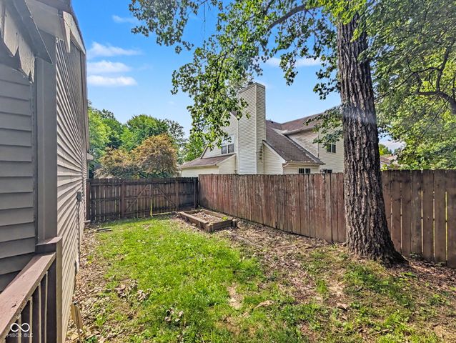 7244 Bradford Woods Way, Indianapolis, IN 46268